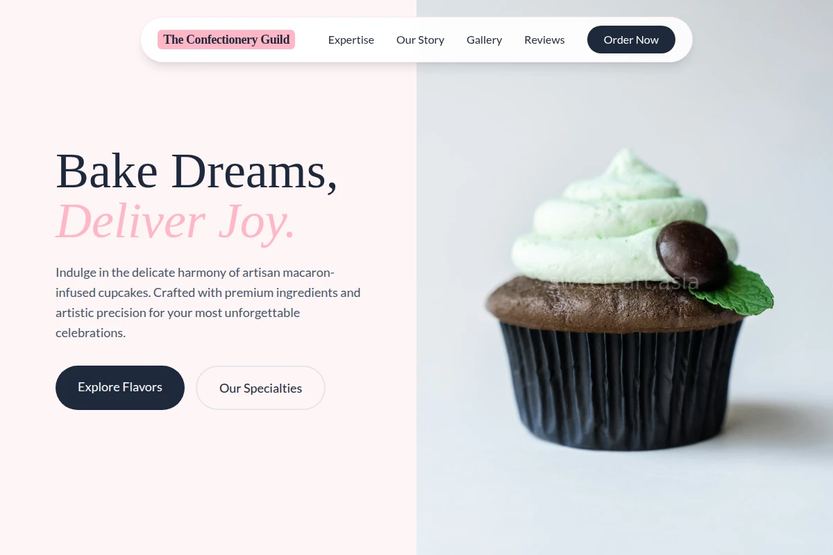 Macaron Cupcake